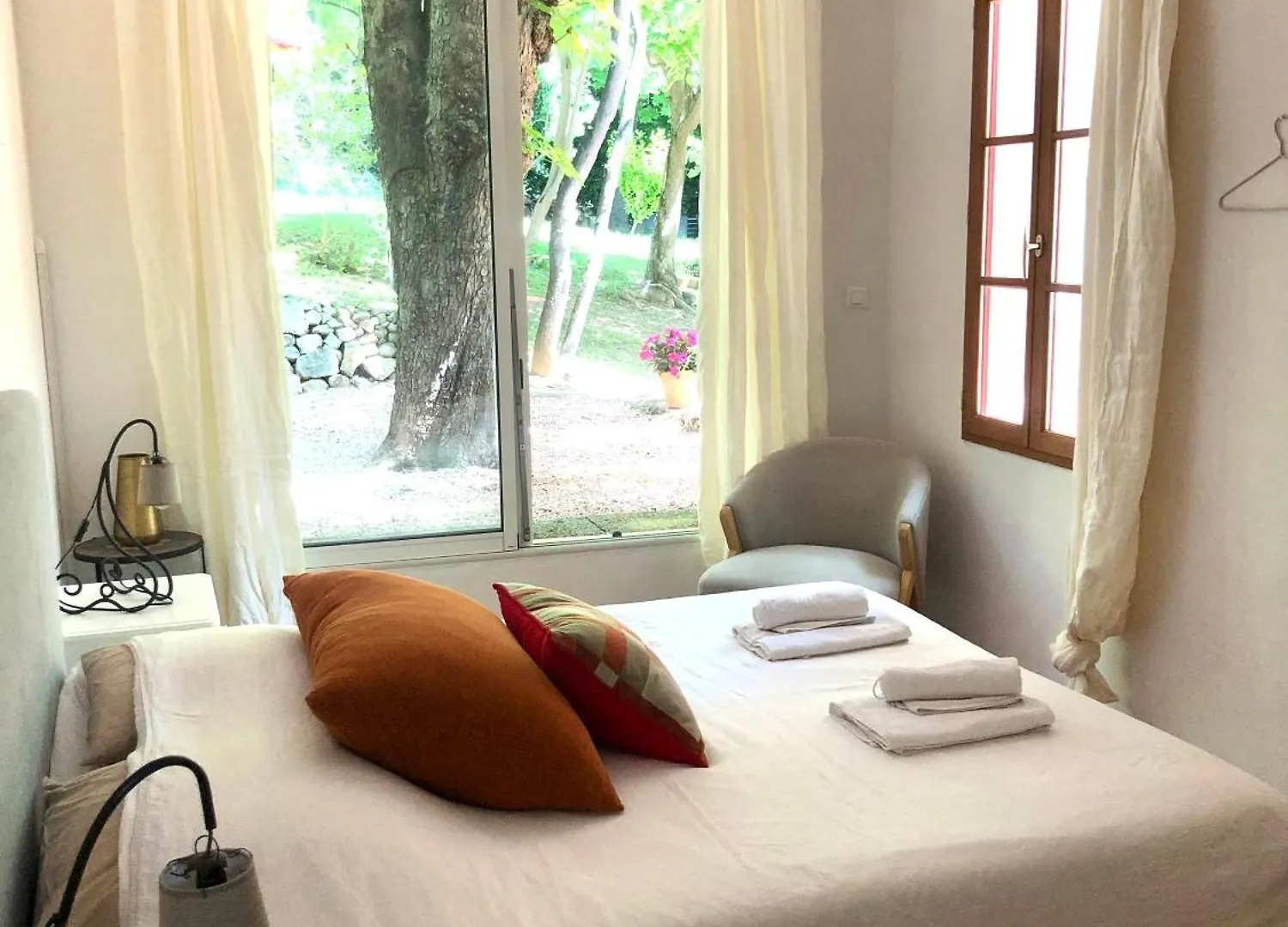 *** Alojamento de Acomodação e Pequeno-almoço B&B Villa Roumanille Aix-en-Provence França
