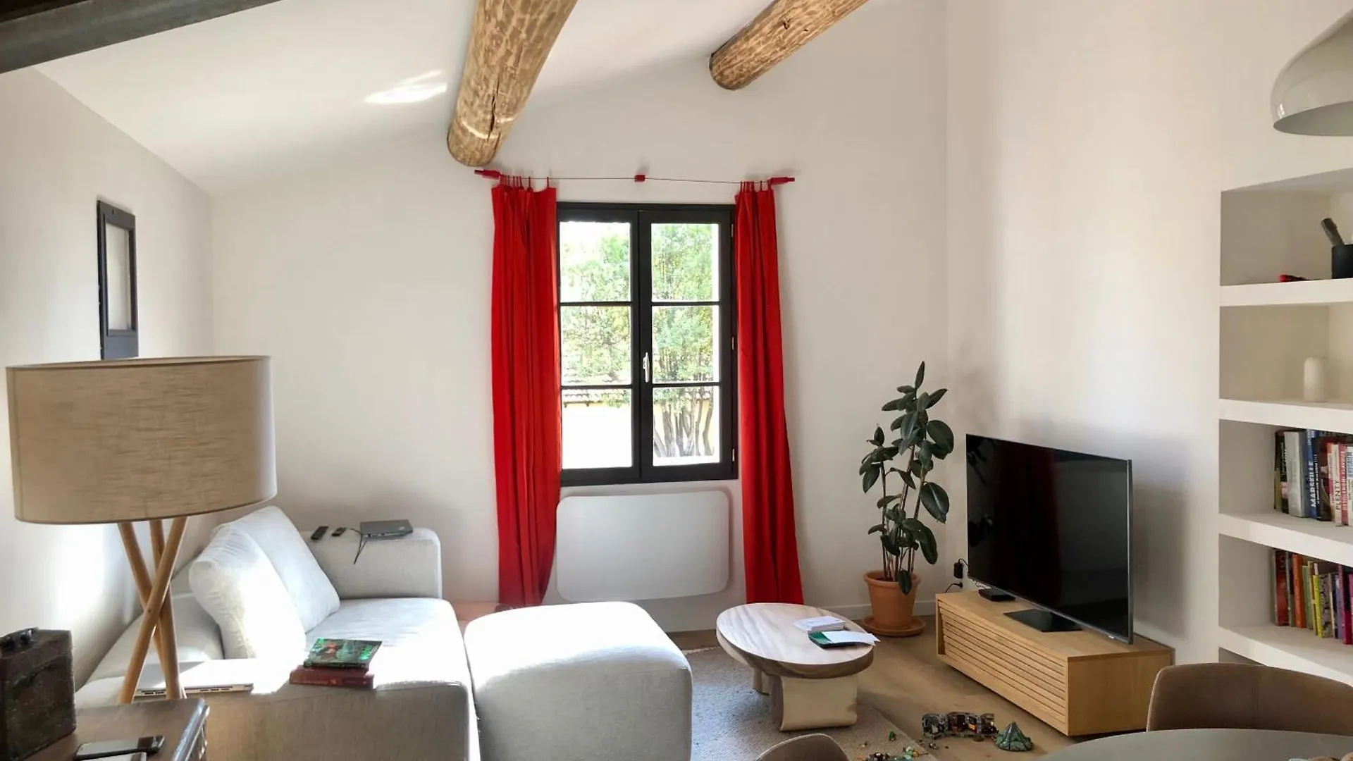 B&B Villa Roumanille Aix-en-Provence Alojamento de Acomodação e Pequeno-almoço