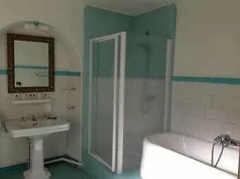 B&B Villa Roumanille Aix-en-Provence Alojamento de Acomodação e Pequeno-almoço
